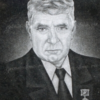 Мужской портрет с медалью