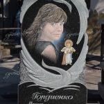 Граверный портрет мамы с ребенком в виде ангелочка